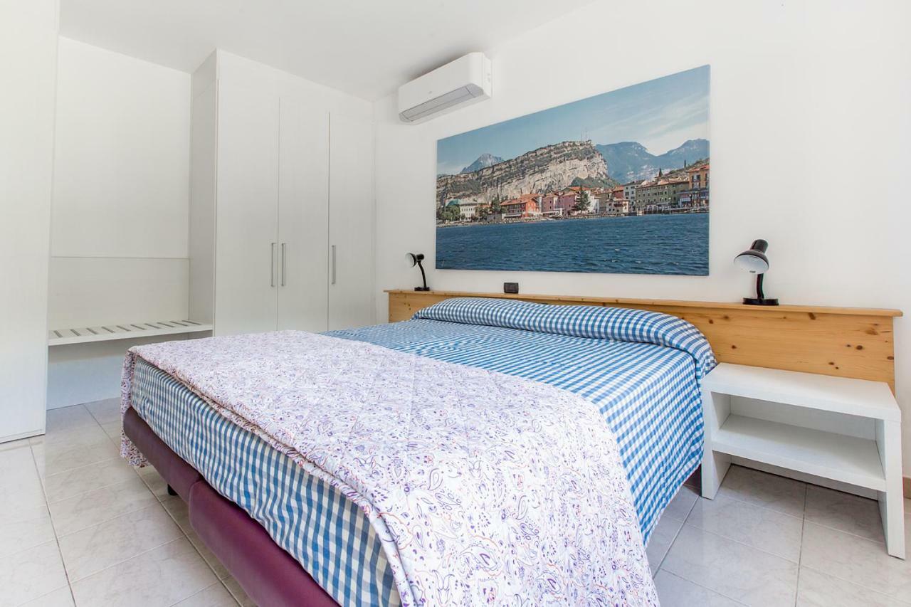 Apartments Suster Torbole Sul Garda Eksteriør bilde