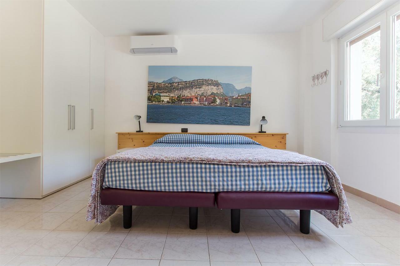 Apartments Suster Torbole Sul Garda Eksteriør bilde